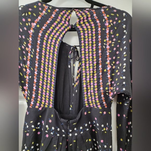 ! NWOT Free PPL Coryn Black Long Sleeve Tie Neck Open Back Mini Dress Size 2 ! - Picture 6 of 10